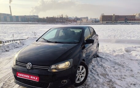 Volkswagen Polo VI (EU Market), 2012 год, 595 000 рублей, 1 фотография