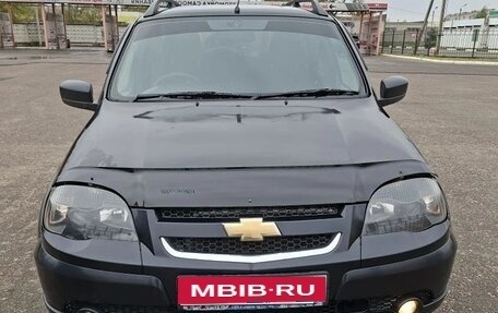 Chevrolet Niva I рестайлинг, 2018 год, 800 000 рублей, 1 фотография