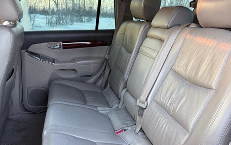 Toyota Land Cruiser Prado 120 рестайлинг, 2005 год, 2 300 000 рублей, 10 фотография