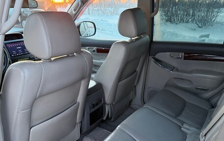 Toyota Land Cruiser Prado 120 рестайлинг, 2005 год, 2 300 000 рублей, 9 фотография