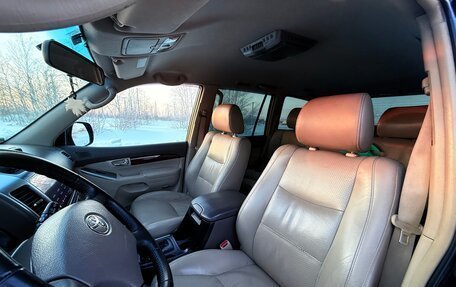 Toyota Land Cruiser Prado 120 рестайлинг, 2005 год, 2 300 000 рублей, 8 фотография