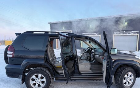 Toyota Land Cruiser Prado 120 рестайлинг, 2005 год, 2 300 000 рублей, 16 фотография