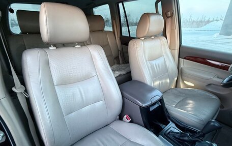 Toyota Land Cruiser Prado 120 рестайлинг, 2005 год, 2 300 000 рублей, 35 фотография