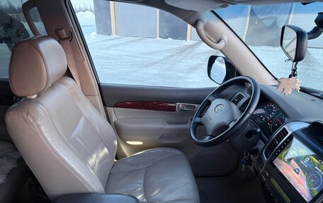 Toyota Land Cruiser Prado 120 рестайлинг, 2005 год, 2 300 000 рублей, 34 фотография