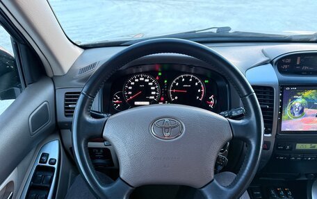 Toyota Land Cruiser Prado 120 рестайлинг, 2005 год, 2 300 000 рублей, 31 фотография