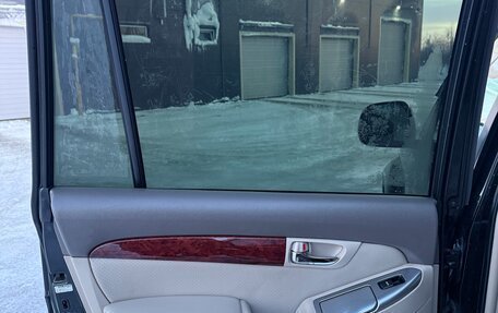 Toyota Land Cruiser Prado 120 рестайлинг, 2005 год, 2 300 000 рублей, 40 фотография