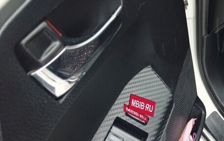 Toyota RAV4, 2015 год, 1 640 000 рублей, 18 фотография