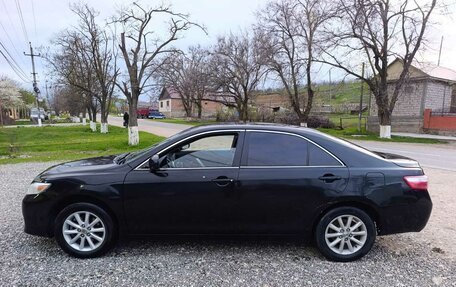 Toyota Camry, 2010 год, 880 000 рублей, 2 фотография