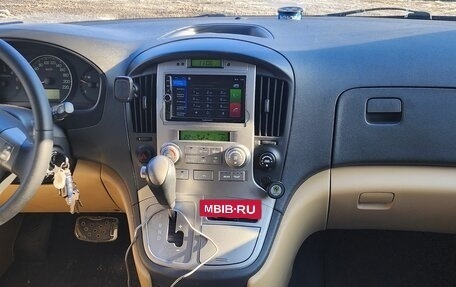 Hyundai Grand Starex Grand Starex I рестайлинг 2, 2008 год, 1 350 000 рублей, 3 фотография