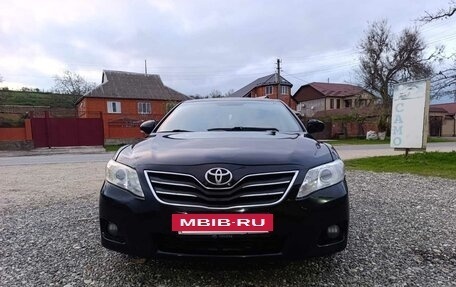 Toyota Camry, 2010 год, 880 000 рублей, 3 фотография