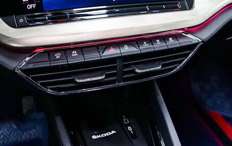 Skoda Octavia IV, 2021 год, 1 980 000 рублей, 15 фотография