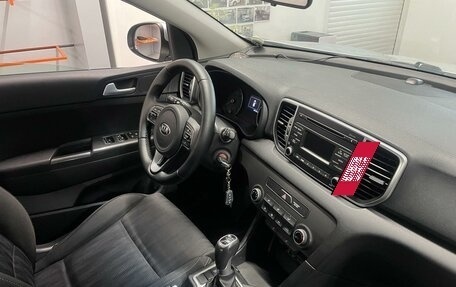 KIA Sportage IV рестайлинг, 2018 год, 1 699 000 рублей, 12 фотография