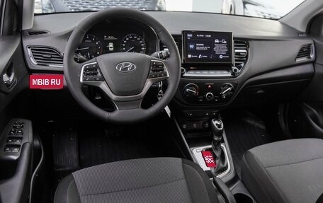 Hyundai Solaris II рестайлинг, 2021 год, 1 699 000 рублей, 6 фотография