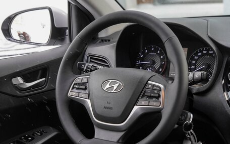 Hyundai Solaris II рестайлинг, 2021 год, 1 699 000 рублей, 20 фотография