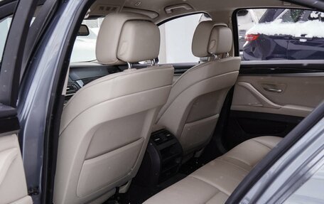 BMW 5 серия, 2010 год, 1 950 000 рублей, 11 фотография