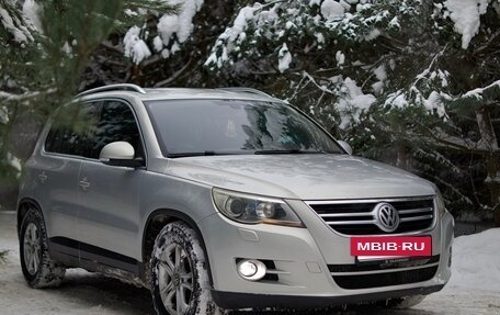 Volkswagen Tiguan I, 2009 год, 930 000 рублей, 2 фотография