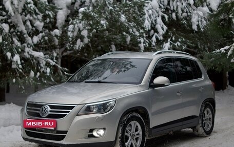 Volkswagen Tiguan I, 2009 год, 930 000 рублей, 3 фотография