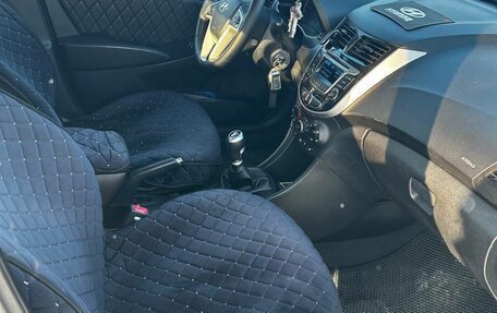 Hyundai Solaris II рестайлинг, 2014 год, 1 100 000 рублей, 14 фотография