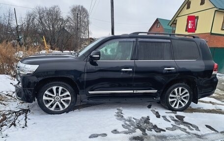 Toyota Land Cruiser 200, 2016 год, 4 800 000 рублей, 7 фотография