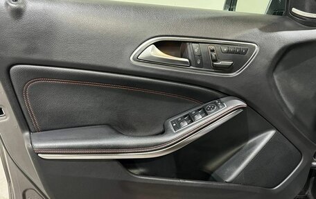 Mercedes-Benz GLA, 2014 год, 1 900 000 рублей, 17 фотография