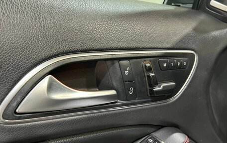 Mercedes-Benz GLA, 2014 год, 1 900 000 рублей, 18 фотография