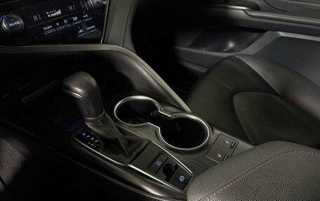 Toyota Camry, 2021 год, 3 238 000 рублей, 17 фотография