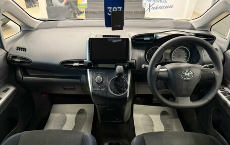 Toyota Wish II, 2009 год, 1 349 000 рублей, 16 фотография