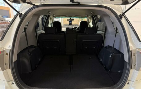 Toyota Wish II, 2009 год, 1 349 000 рублей, 20 фотография