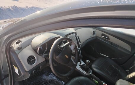 Chevrolet Cruze II, 2009 год, 300 000 рублей, 1 фотография