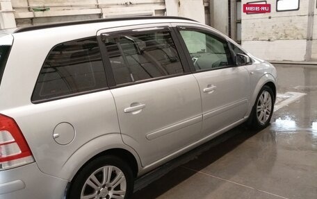 Opel Zafira B, 2008 год, 630 000 рублей, 12 фотография