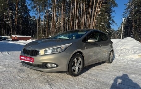 KIA cee'd III, 2012 год, 850 000 рублей, 2 фотография