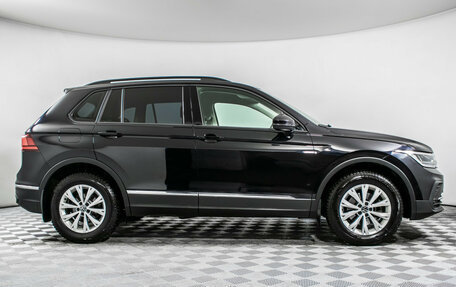 Volkswagen Tiguan II, 2021 год, 2 940 000 рублей, 4 фотография