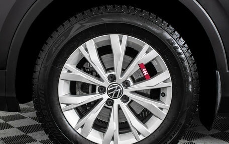 Volkswagen Tiguan II, 2021 год, 2 940 000 рублей, 15 фотография