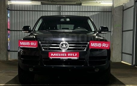 Volkswagen Touareg III, 2004 год, 1 200 000 рублей, 2 фотография