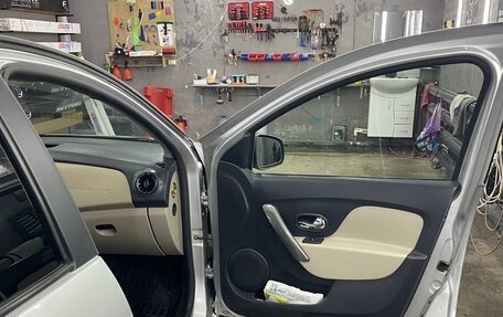 Renault Logan II, 2015 год, 625 000 рублей, 5 фотография