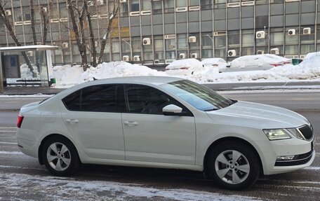 Skoda Octavia, 2018 год, 1 930 000 рублей, 3 фотография