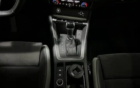 Audi Q3, 2021 год, 2 300 000 рублей, 16 фотография