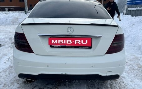Mercedes-Benz C-Класс, 2011 год, 1 250 000 рублей, 6 фотография