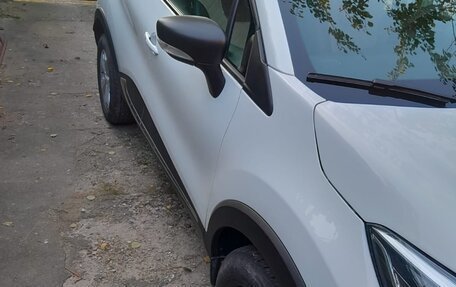 Renault Kaptur I рестайлинг, 2020 год, 1 550 000 рублей, 4 фотография