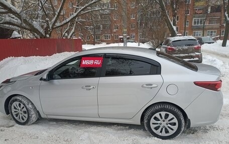 KIA Rio IV, 2017 год, 1 100 000 рублей, 6 фотография