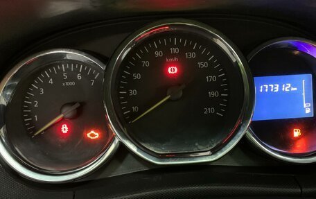 Renault Duster I рестайлинг, 2017 год, 998 000 рублей, 20 фотография