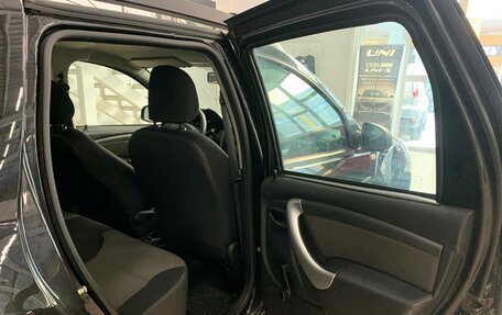 Renault Duster I рестайлинг, 2017 год, 998 000 рублей, 27 фотография