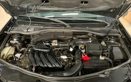 Renault Duster I рестайлинг, 2017 год, 998 000 рублей, 34 фотография