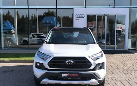 Toyota RAV4, 2025 год, 4 350 000 рублей, 2 фотография