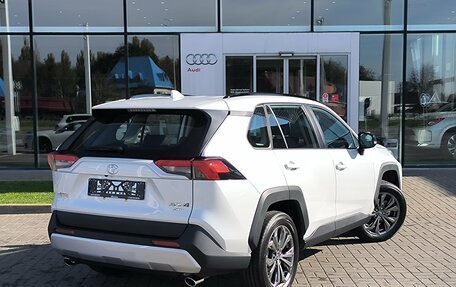 Toyota RAV4, 2025 год, 4 350 000 рублей, 5 фотография