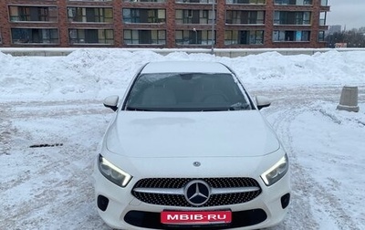 Mercedes-Benz A-Класс, 2018 год, 2 400 000 рублей, 1 фотография