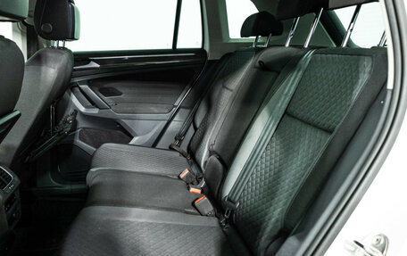 Volkswagen Tiguan II, 2016 год, 1 919 898 рублей, 10 фотография