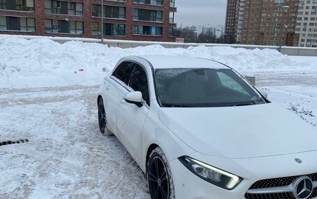 Mercedes-Benz A-Класс, 2018 год, 2 400 000 рублей, 2 фотография