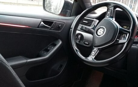 Volkswagen Jetta VI, 2016 год, 1 270 000 рублей, 11 фотография