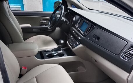 KIA Carnival III, 2020 год, 3 100 000 рублей, 7 фотография